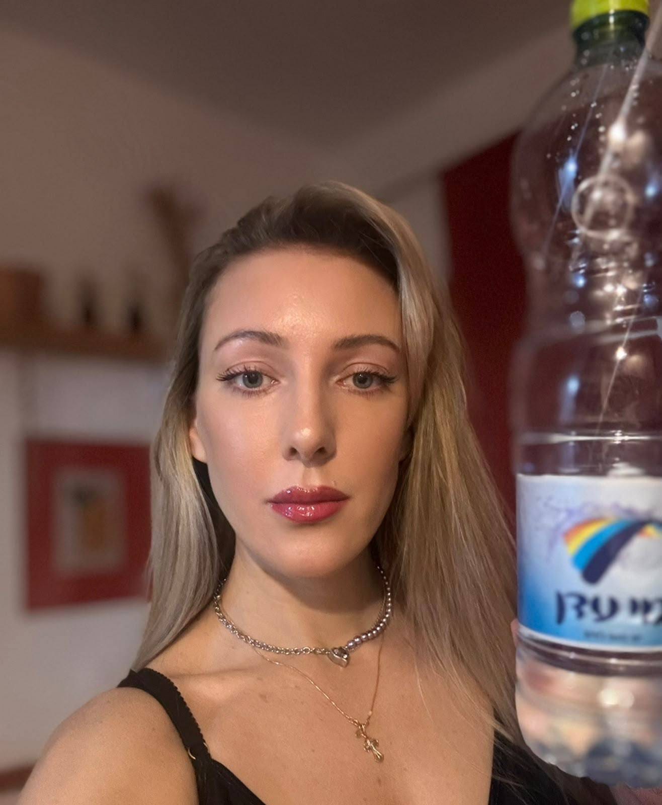 אישה לעיסוי אלטרנטיבי תל אביב