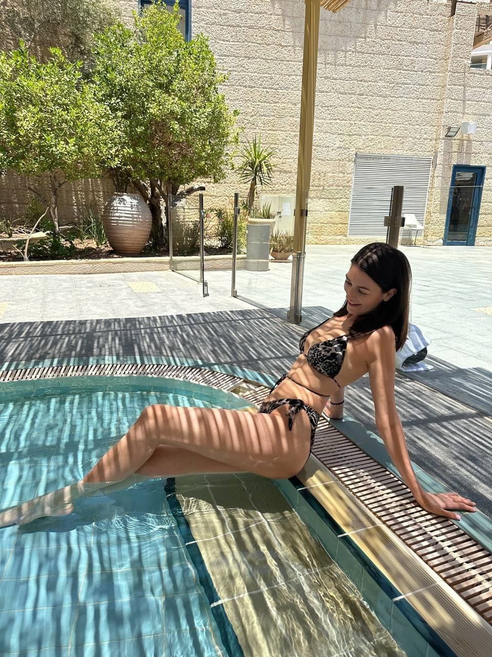 בלה- תל אביב- בת 28 בחורה לטיפול משחרר