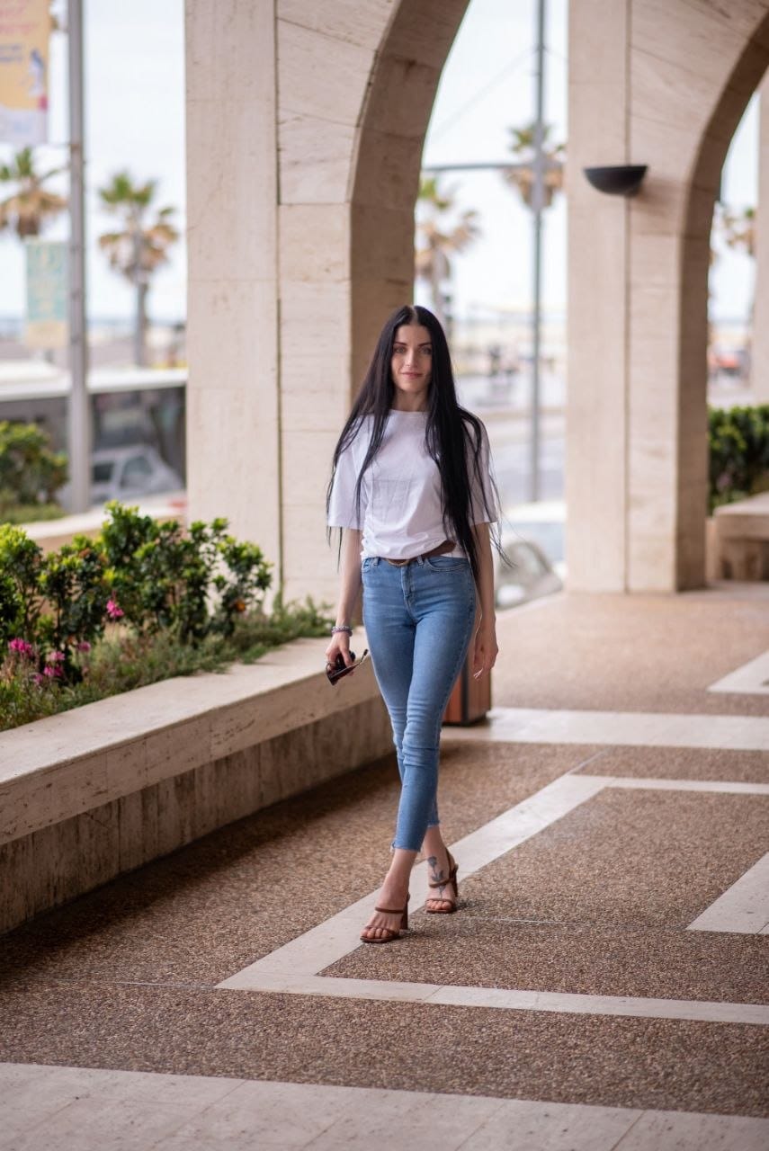 ליזה חדשה – תל אביב – ברונטית 25 אישה מקצוענית ומפנקת